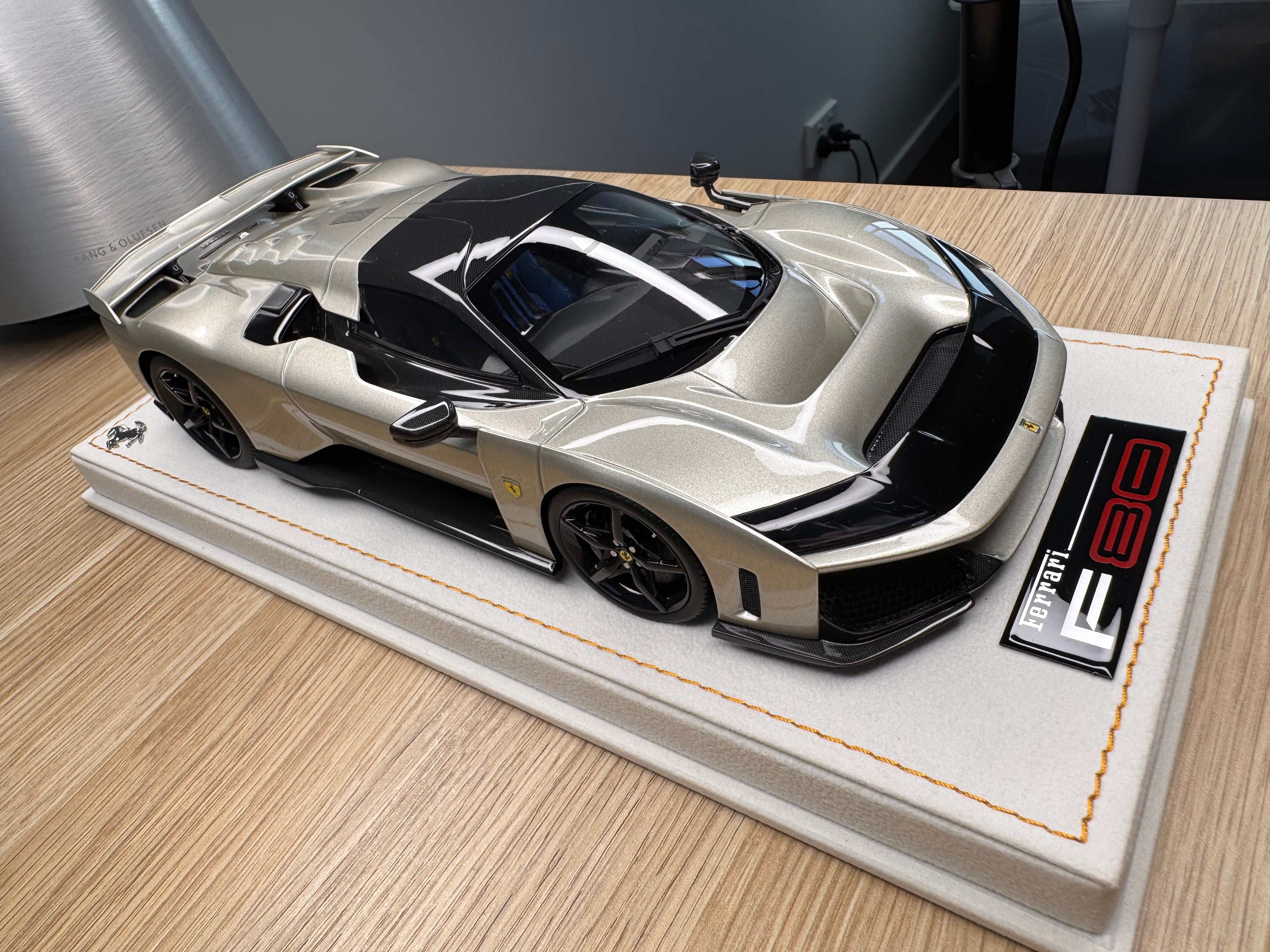 Ferrari F80 - Alluminio Lucido LE49 - 1:18