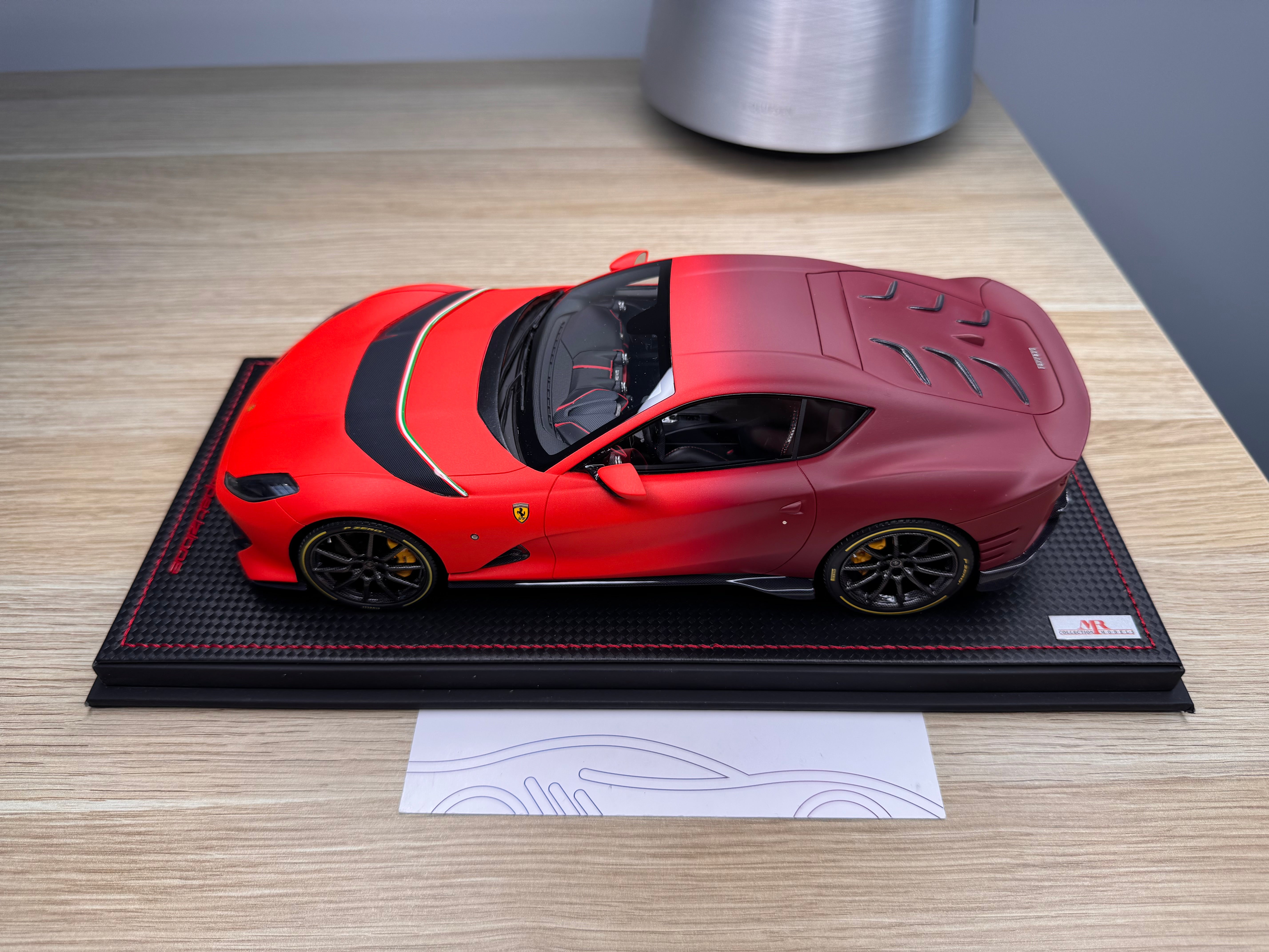 Ferrari 812 Competizione - Rosso F1 matte fading to Rosso GP1000 LE49 - 1:18