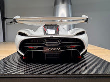 Load image into Gallery viewer, Koenigsegg Jesko - Crystal White - 1:18
