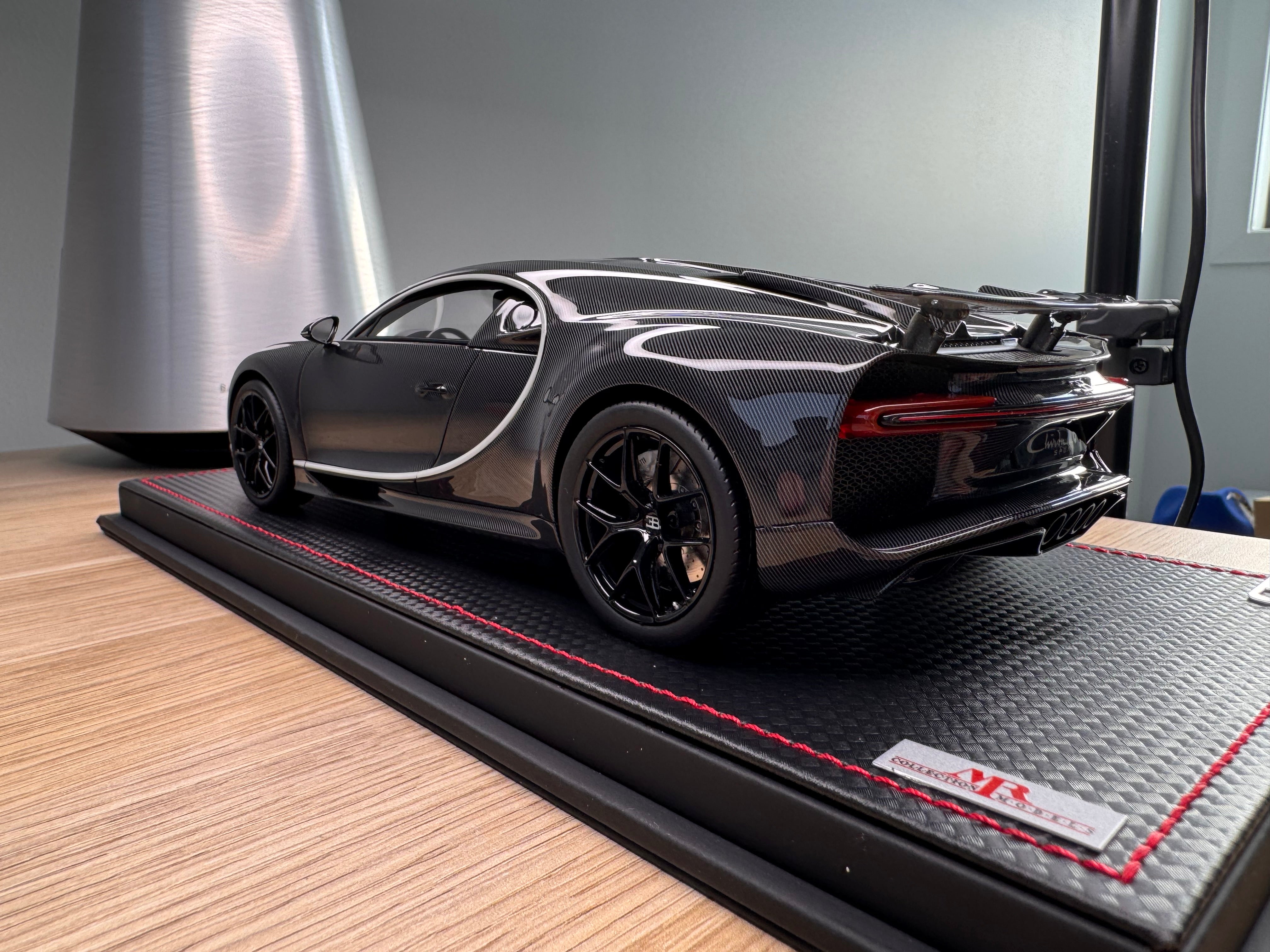 Bugatti Chiron Sport - Grey Carbon with Gris Rafale Frame - 1:18