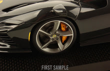 Load image into Gallery viewer, Ferrari Daytona SP3 - 599+1 Giallo Modena / Shiny Carbon - 1:18
