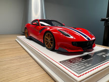 Load image into Gallery viewer, Ferrari F12tdf - Rosso Corsa golden rims - 1:18
