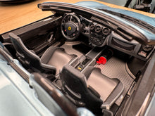 Load image into Gallery viewer, Dino Model - Ferrari Scuderia Spider 16M - ice blue - 1:18
