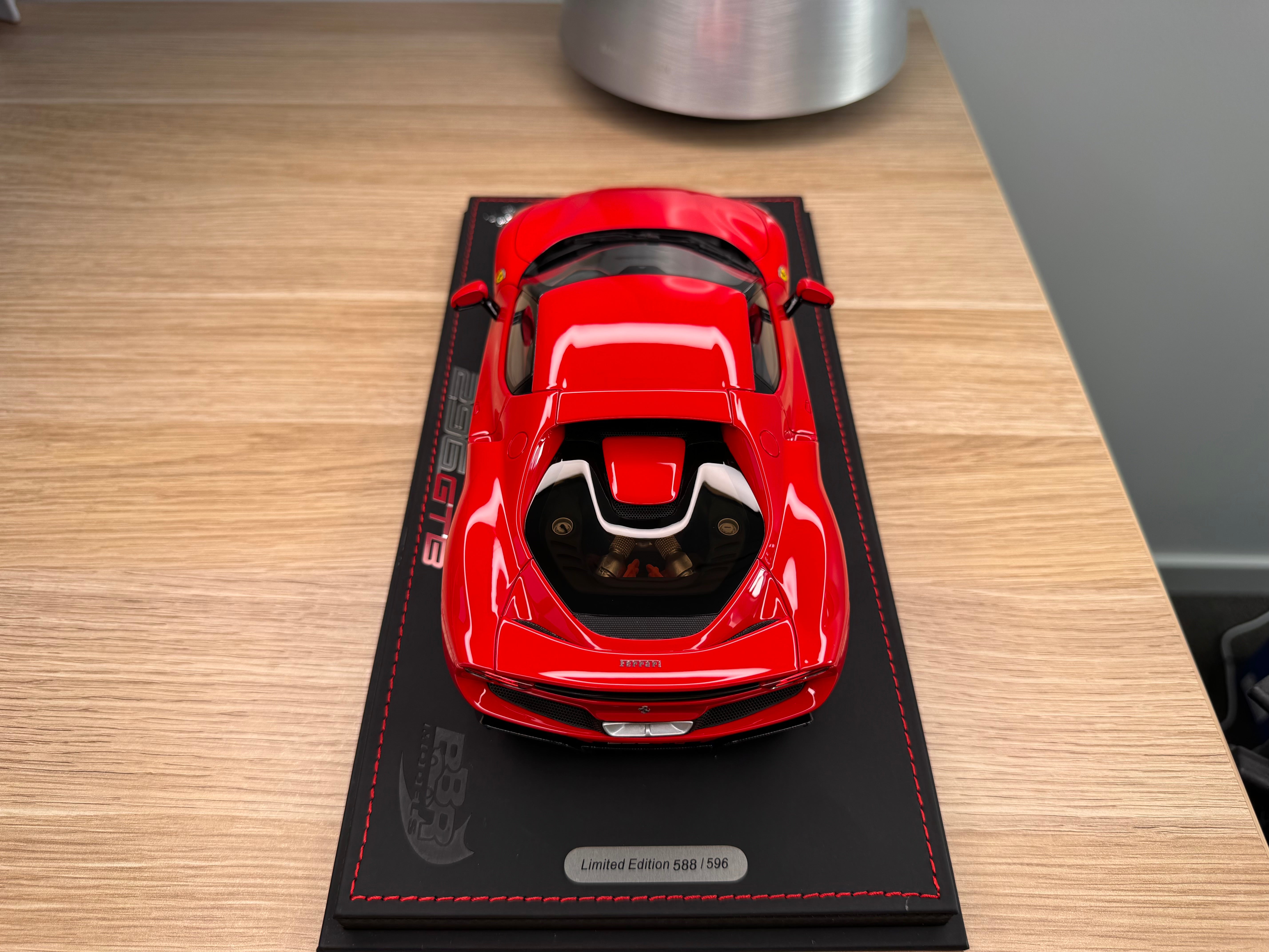 Ferrari 296 GTB - Rosso Corsa - 1:18