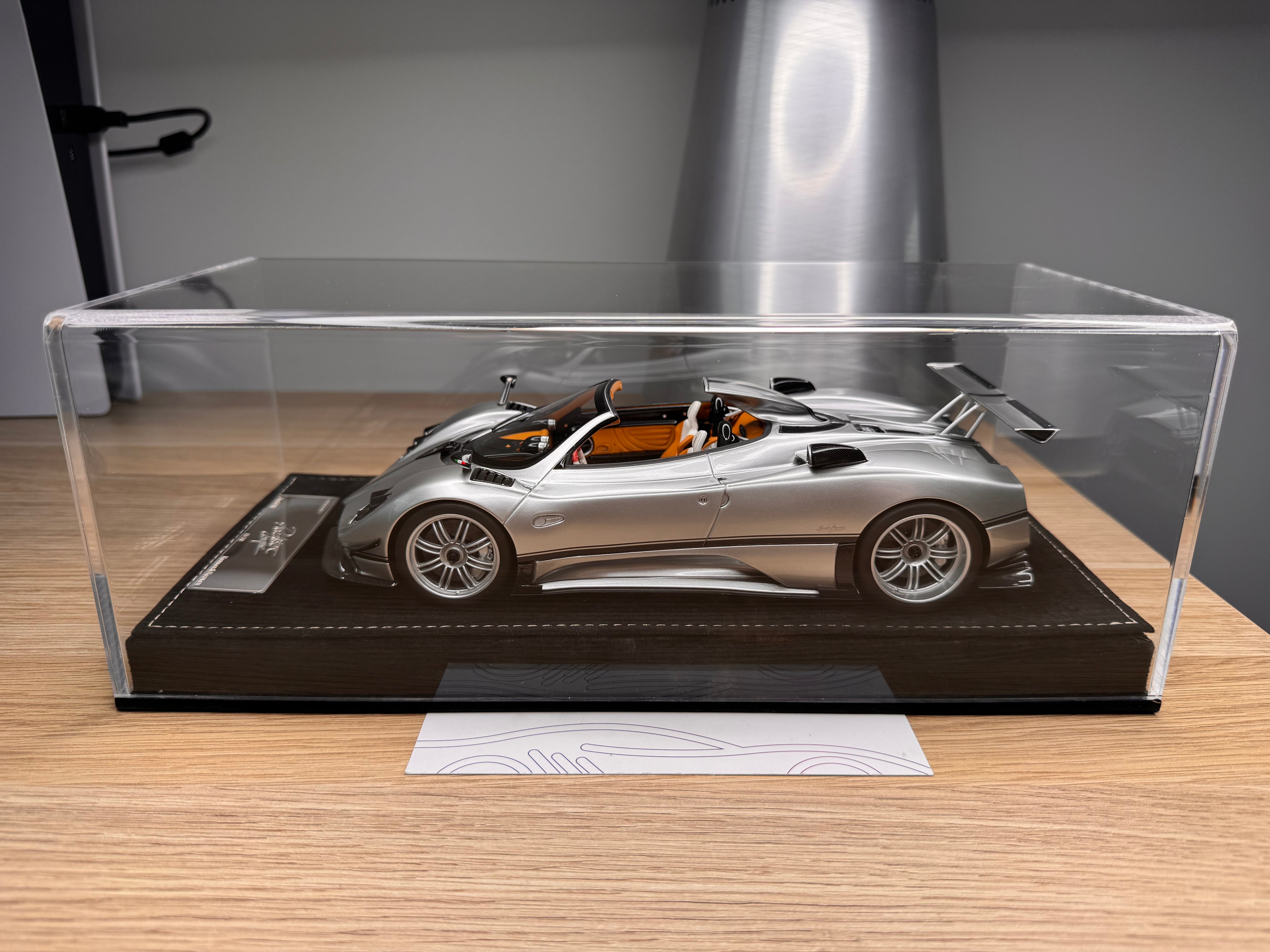 Pagani Zonda Cinque Roadster - Silver - 1:18