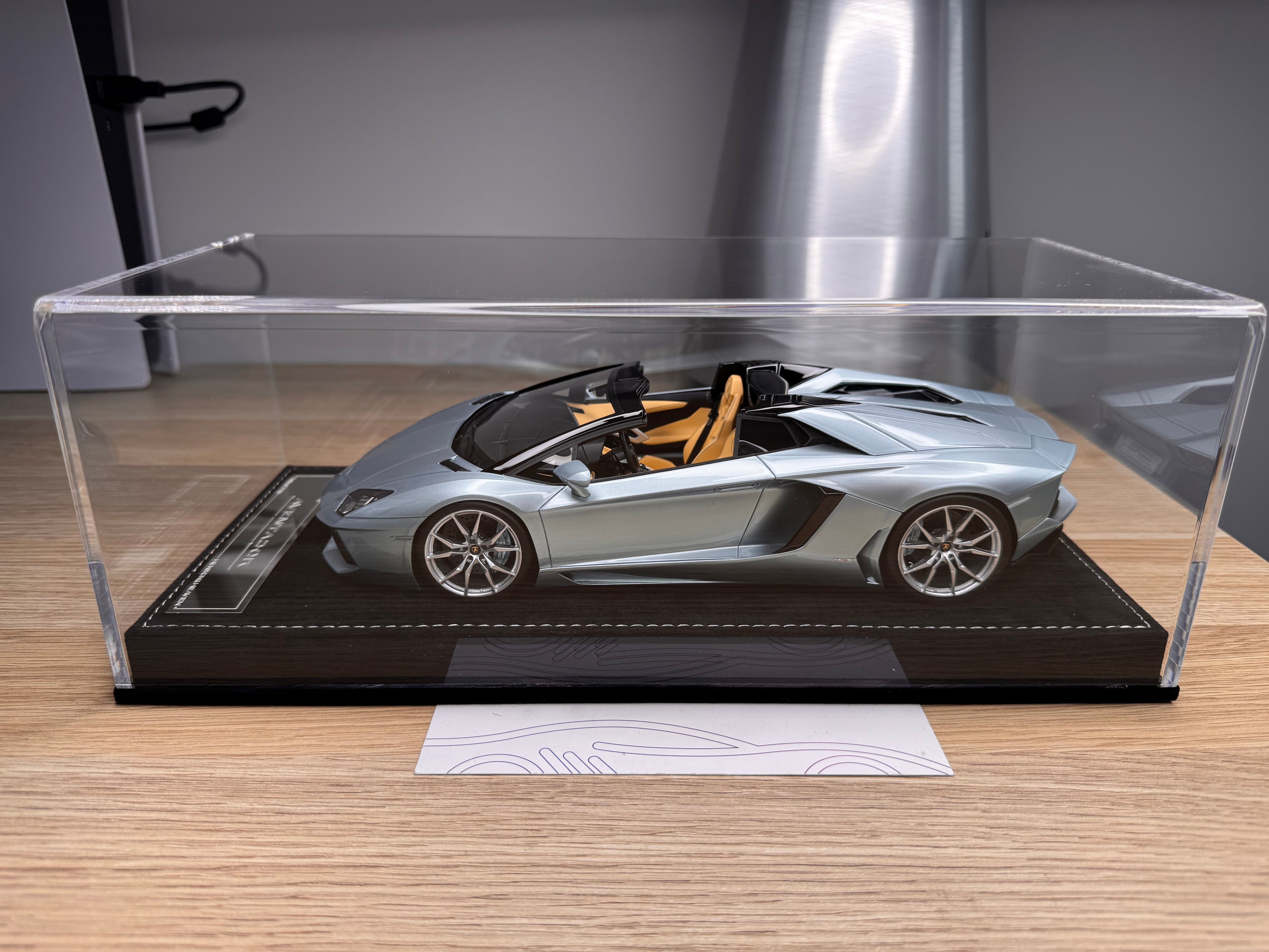 Lamborghini Aventador LP700-4 Roadster - Azzurro Thethis - 1:18