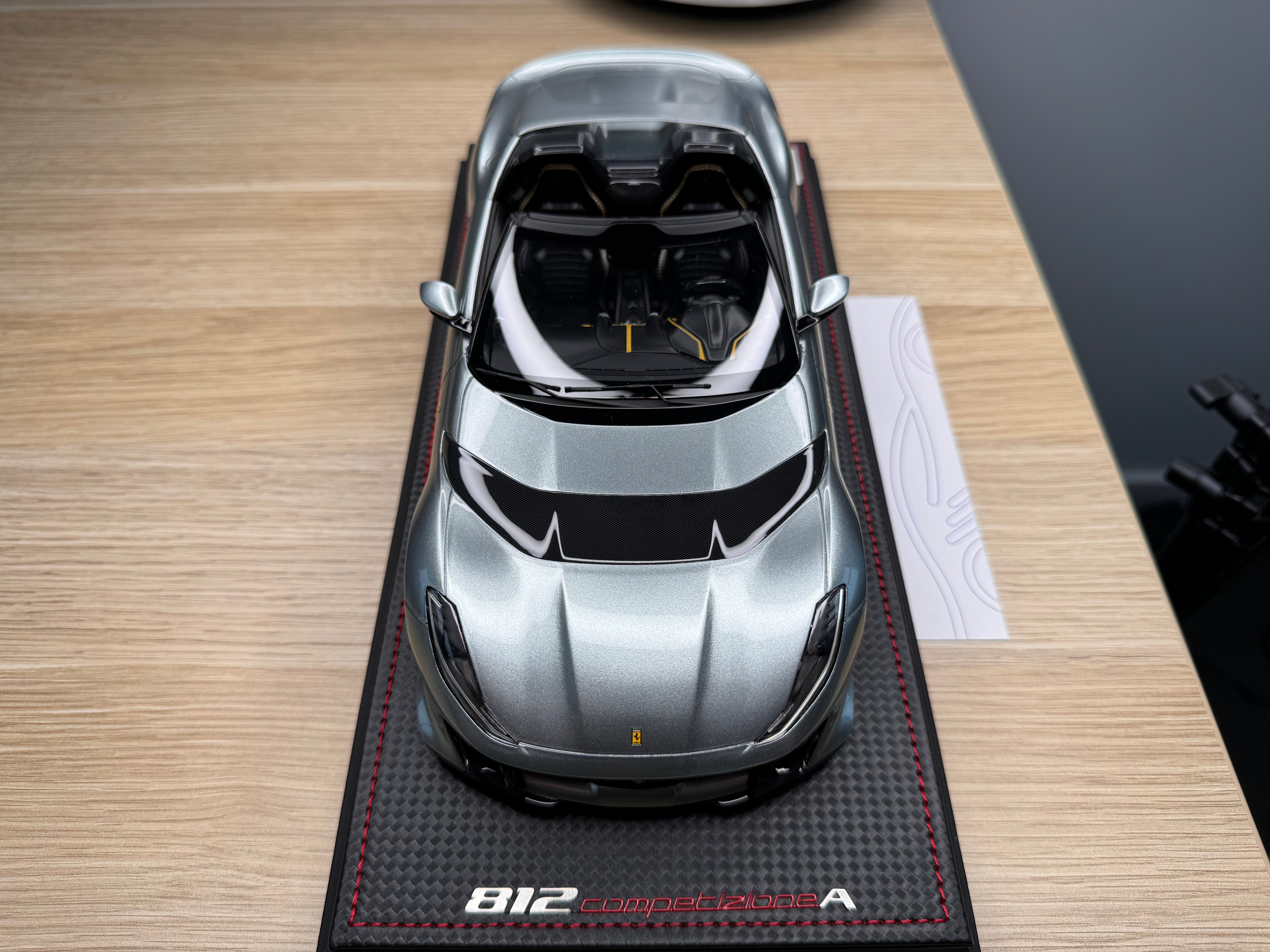 Ferrari 812 Competizione A - Grigio Coburn - 1:18