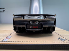 Load image into Gallery viewer, Ferrari F80 - Canna di Fucile LE49 - 1:18
