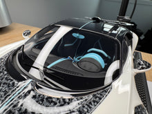 Load image into Gallery viewer, Bugatti Chiron 2.0 White with Luminous Blue - 1:18
