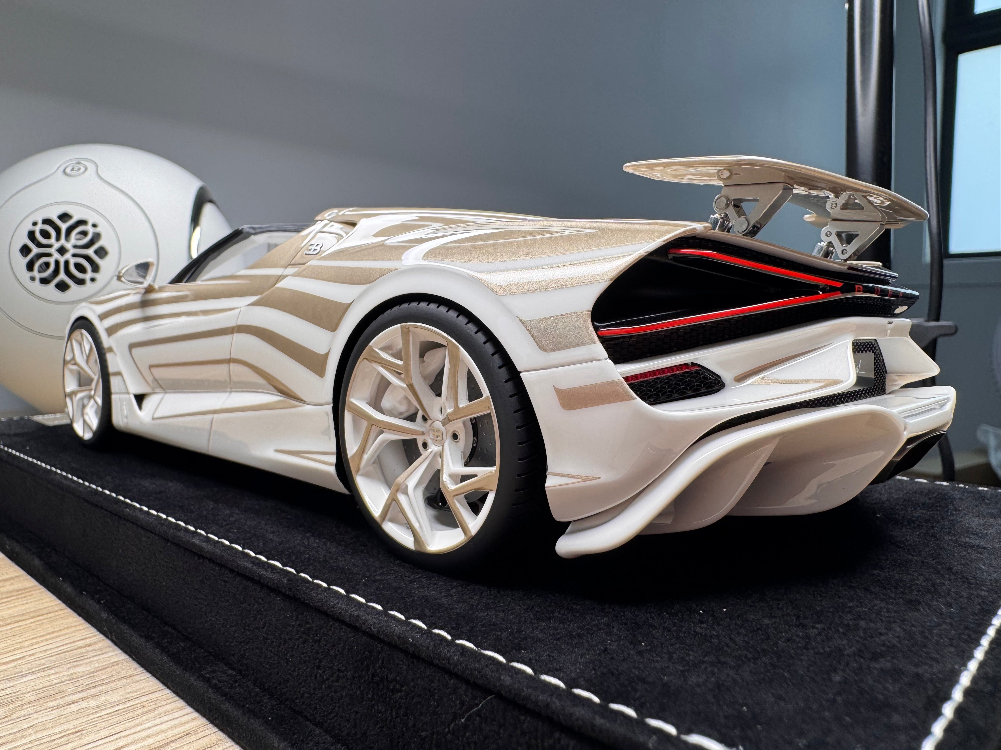 Bugatti Mistral - La Perle Rare - 1:18