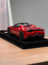 Load image into Gallery viewer, Ferrari 458 Speciale Aperta - Rosso Efesto - 1:18
