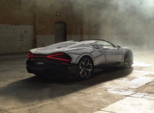 Load image into Gallery viewer, Bugatti Mistral - Blanc Eternel - 1:18
