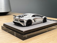 Load image into Gallery viewer, Lamborghini Aventador SV - Gloss White / Black Stripes - 1:43
