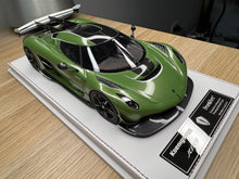 Load image into Gallery viewer, Koenigsegg Jesko PMC Special Project - pearl green - 1:18
