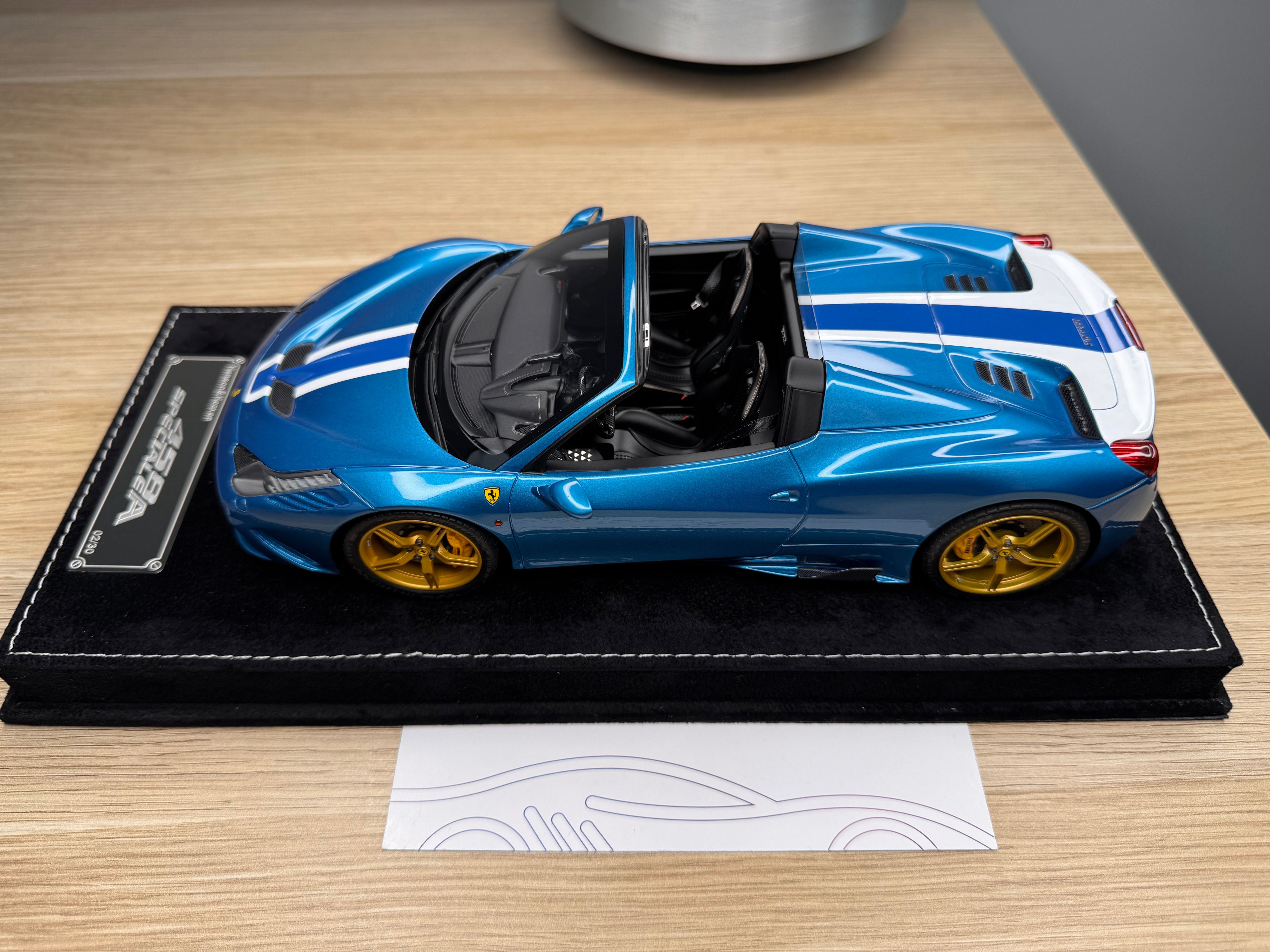 Ferrari 458 Speciale Aperta - Artemis Green / Blue - 1:18