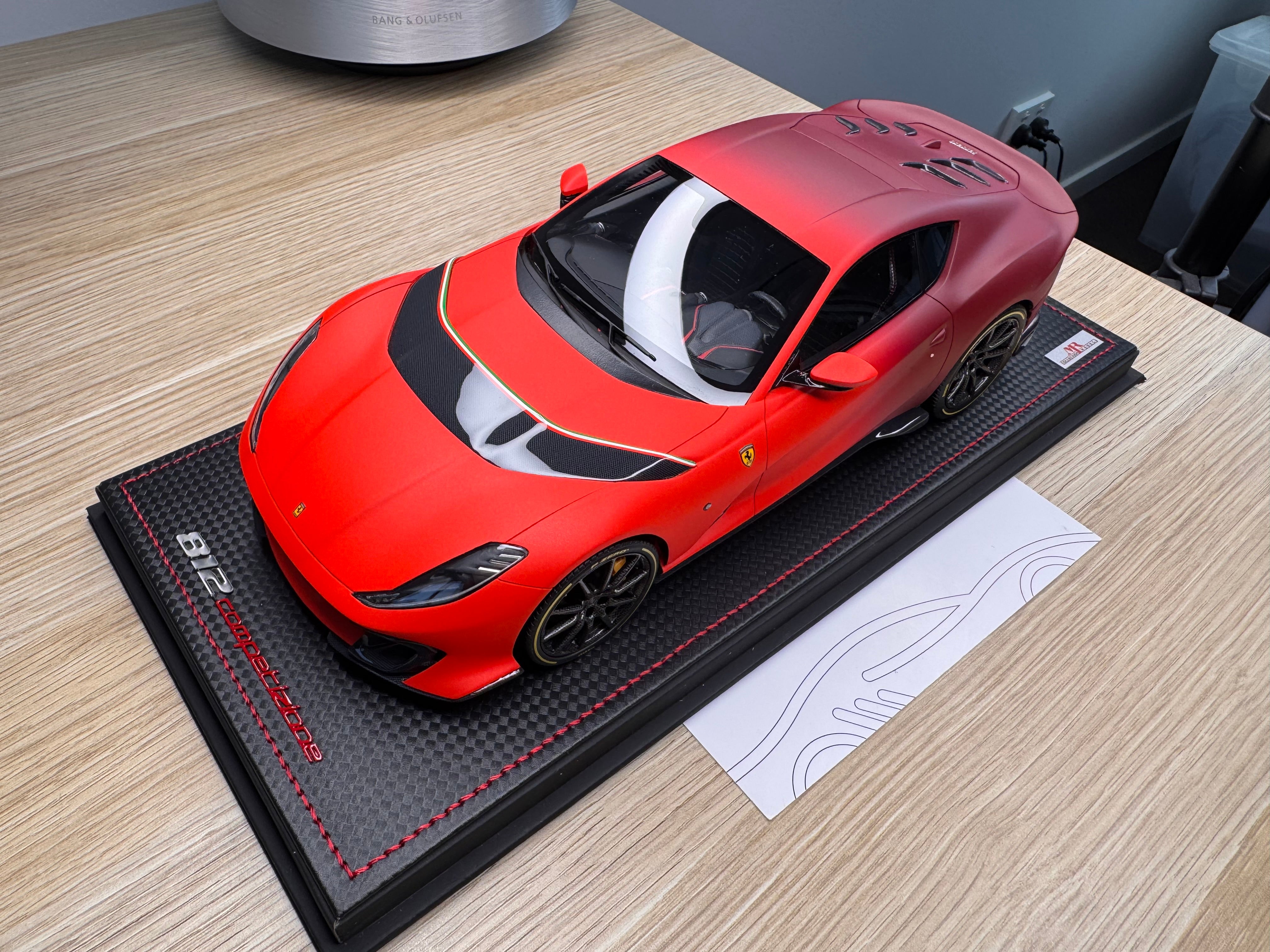 Ferrari 812 Competizione - Rosso F1 matte fading to Rosso GP1000 LE49 - 1:18