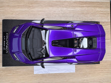 Load image into Gallery viewer, Lamborghini Countach LPI 800-4 - Viola Pasifae LE49 on carbon base - 1:18
