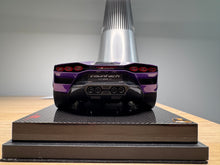 Load image into Gallery viewer, Lamborghini Countach LPI 800-4 - Viola Pasifae LE49 on carbon base - 1:18
