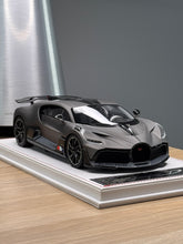 Load image into Gallery viewer, Bugatti Divo - titanium silver / Blancpain (matte) - 1:18
