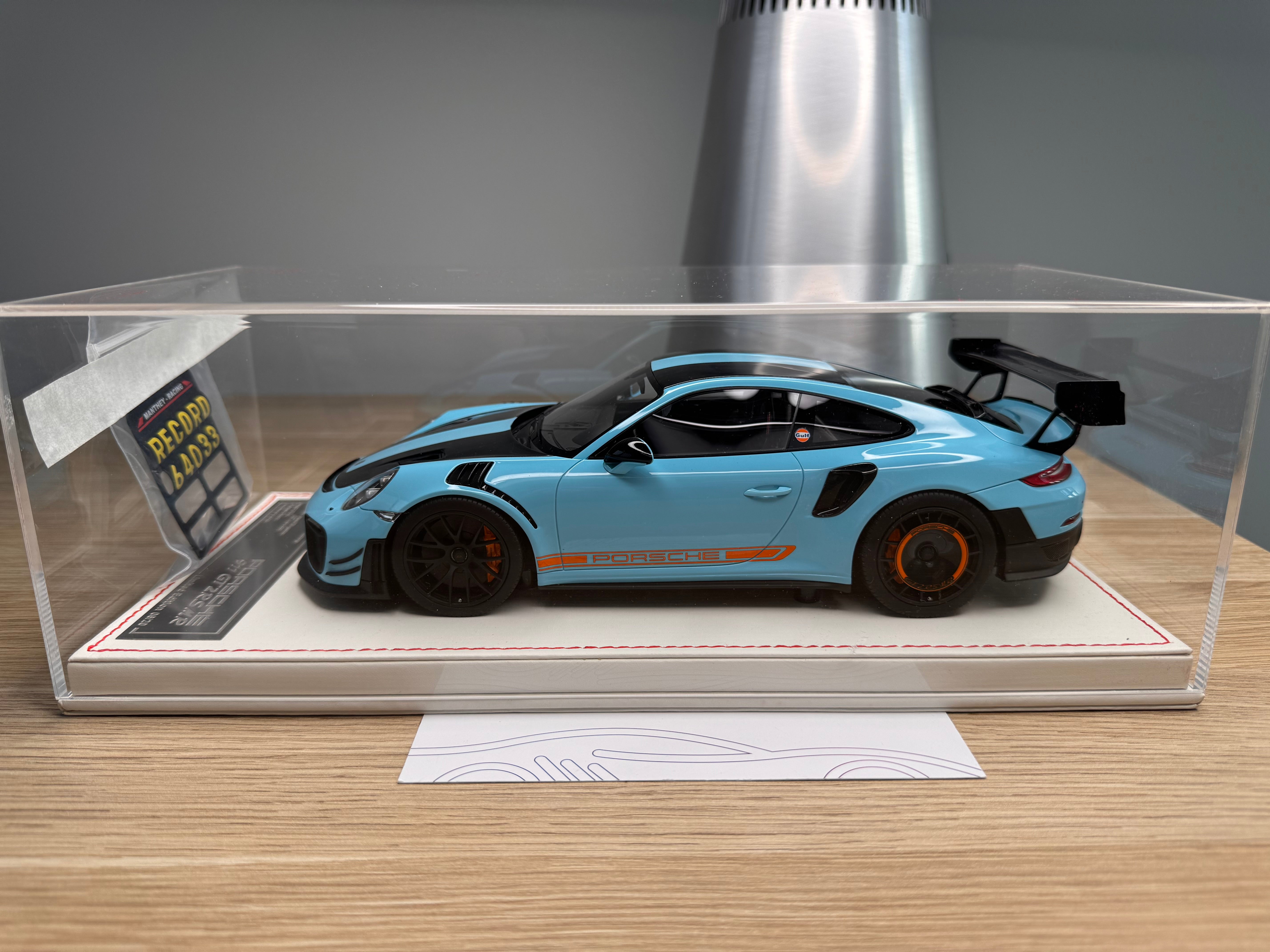Porsche 911 GT2RSMR - Gulf Blue - 1:18