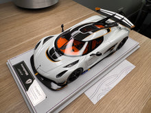 Load image into Gallery viewer, Koenigsegg Jesko 7558 PMC Special Project - Crystal White - 1:18
