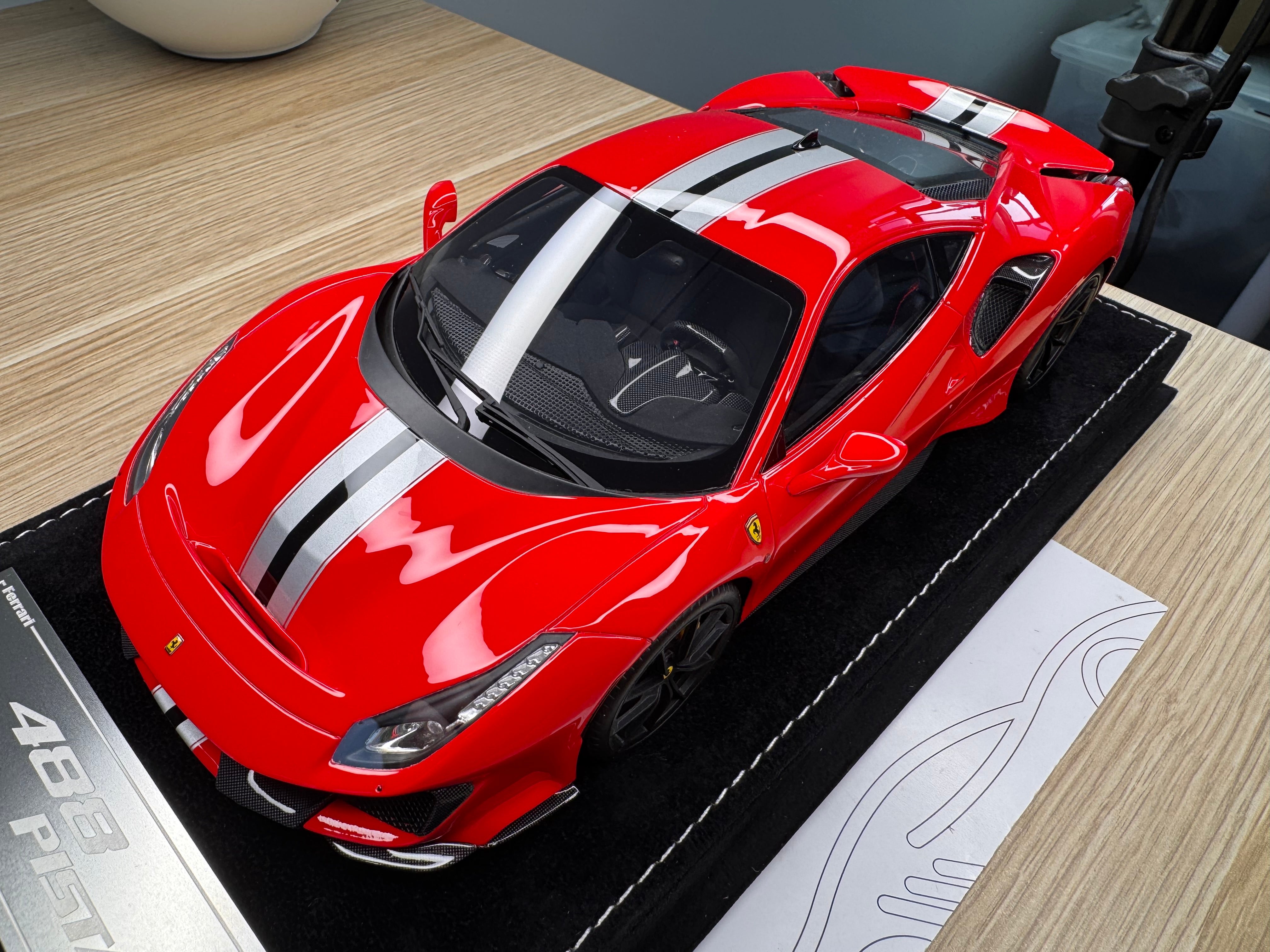 Ferrari 488 Pista - Rosso Corsa - 1:18