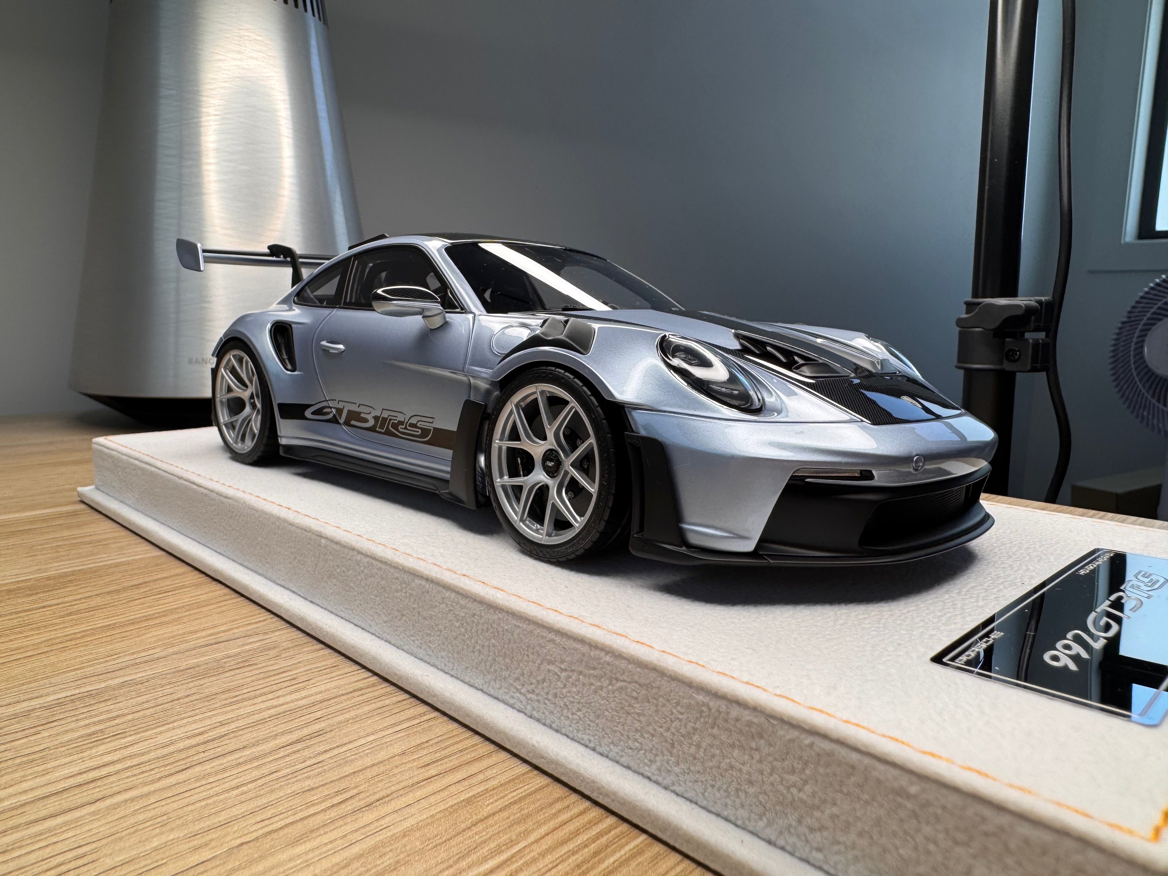 Porsche 911 992 GT3RS - Ice Blue - 1:18