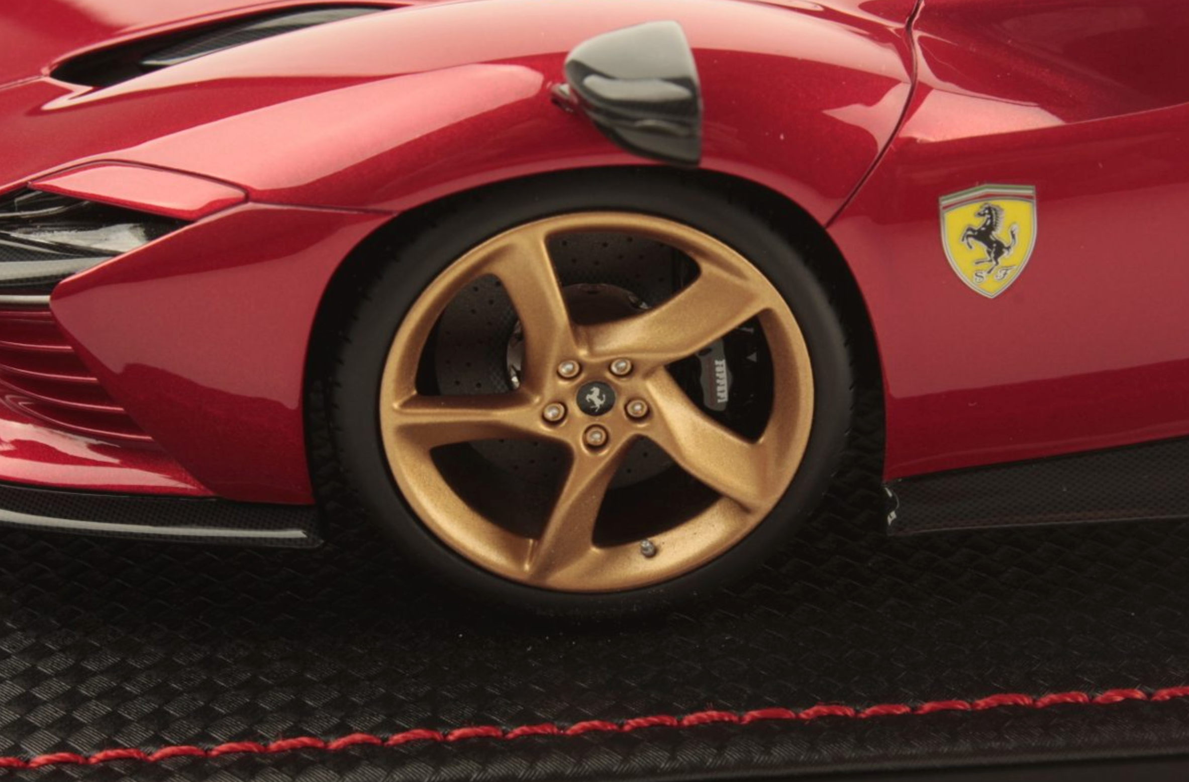 Ferrari Daytona SP3 - Rosso Magma MR Collection - 1:18