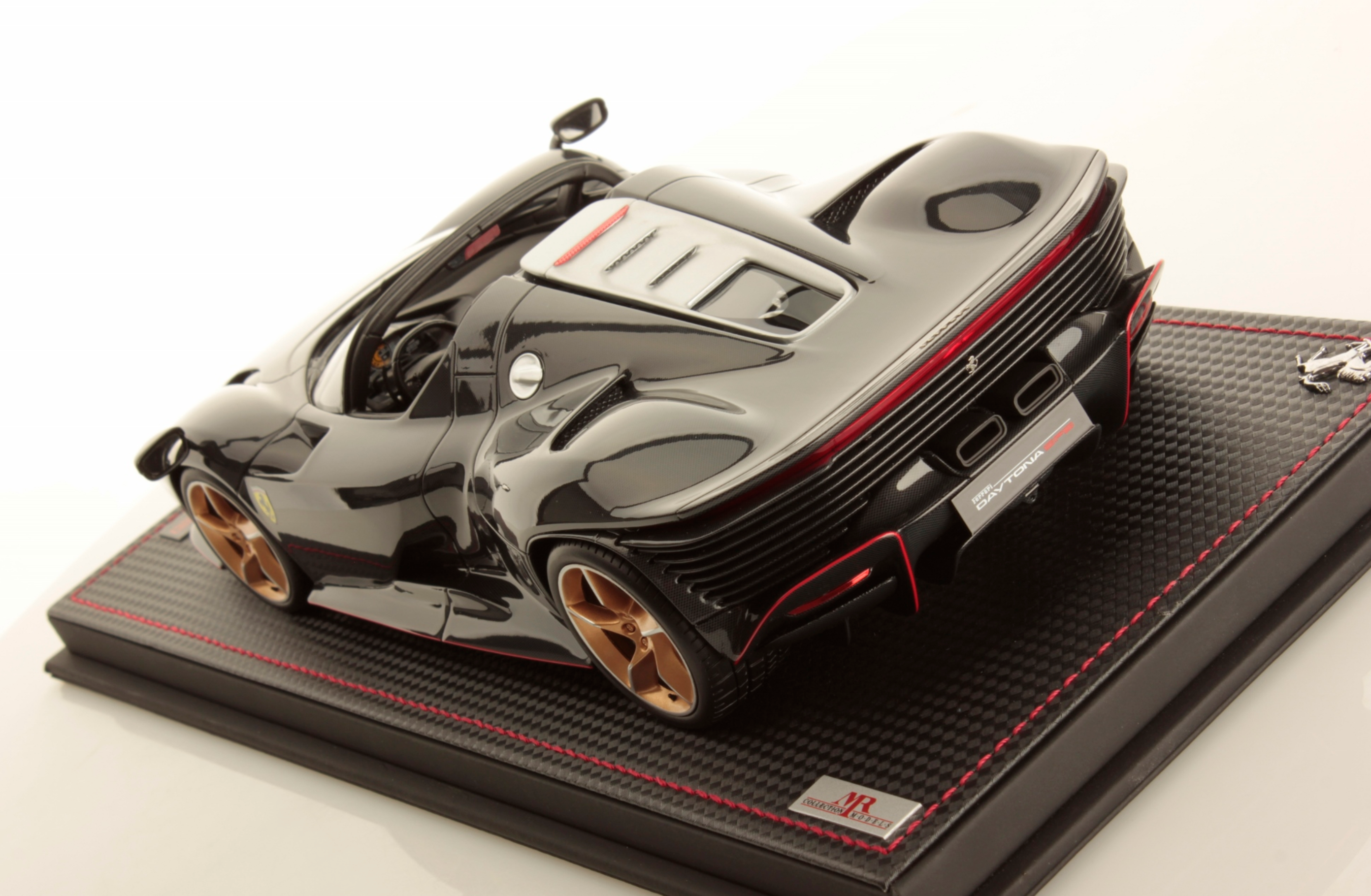 Ferrari Daytona SP3 - Full Carbon - 1:18