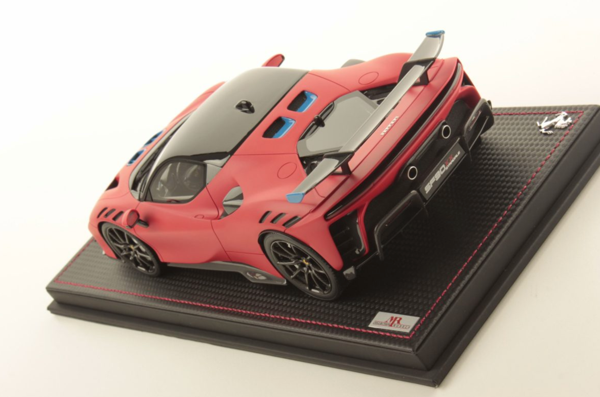 Ferrari SF90 XX Stradale - Rosso LeMans Matte LE99 - 1:18