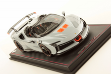 Load image into Gallery viewer, Ferrari SF90 XX Spider - Bianco Artico - 1:18
