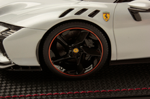 Load image into Gallery viewer, Ferrari SF90 XX Spider - Bianco Artico - 1:18
