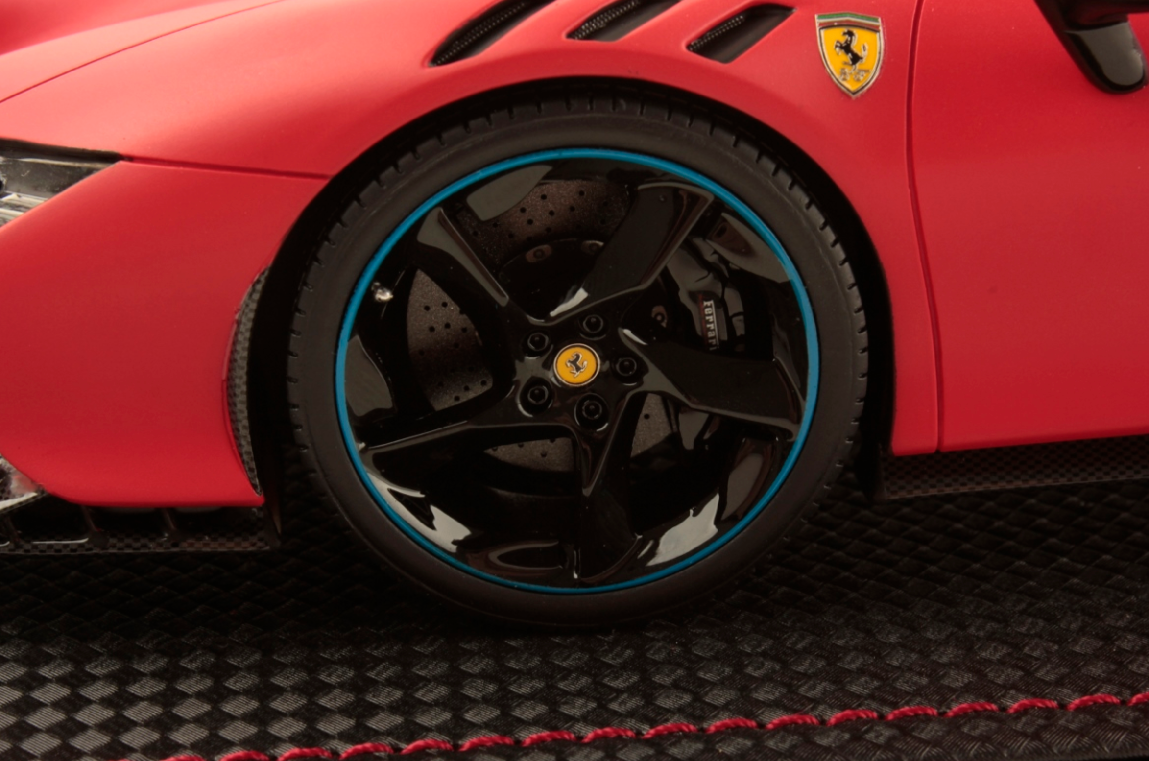 Ferrari SF90 XX Spider - Rosso LeMans Matte LE99 - 1:18