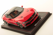 Load image into Gallery viewer, Ferrari 12 Cilindri - Rosso Corsa - 1:18
