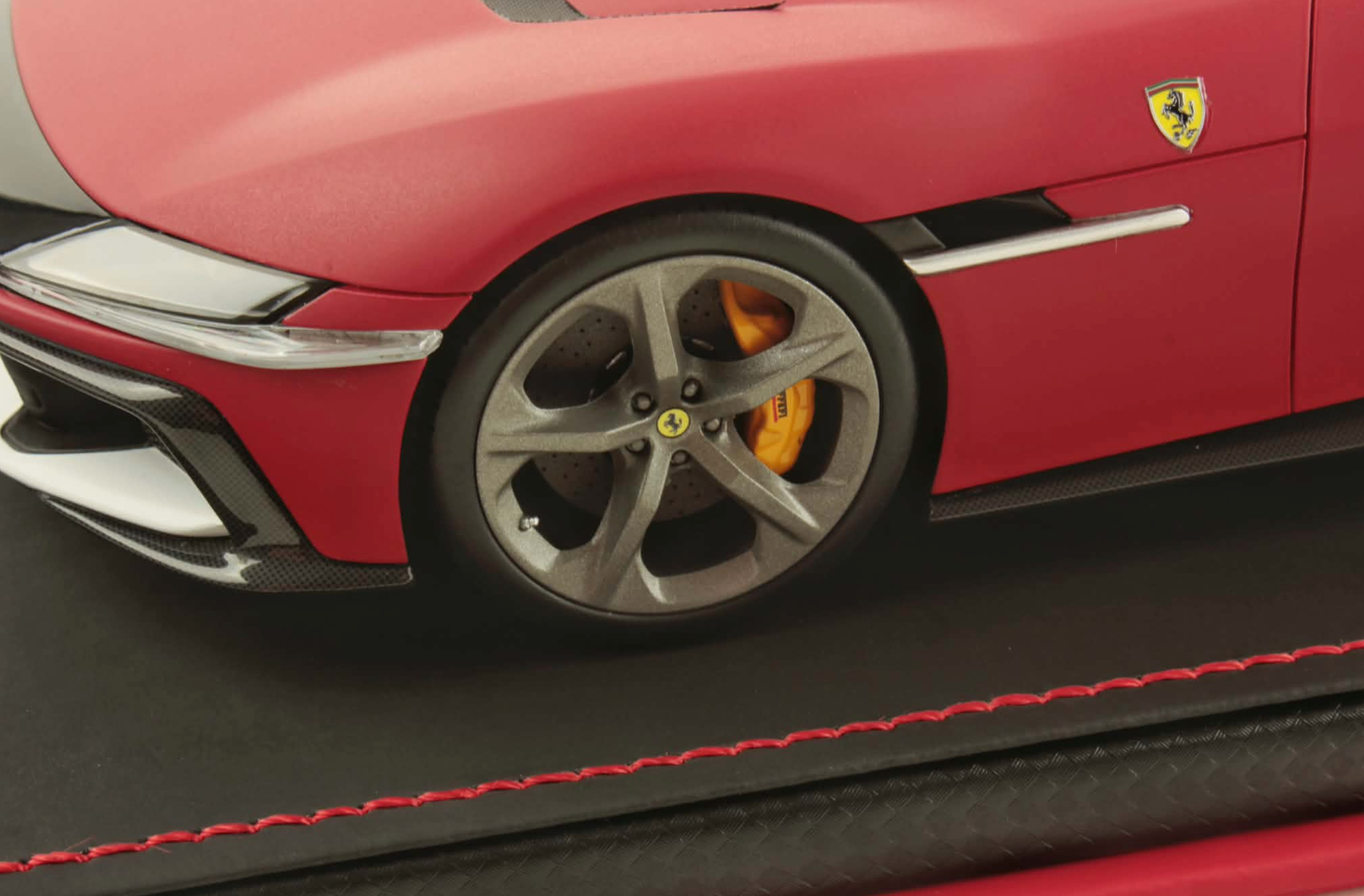 Ferrari 12 Cilindri Spider - Rosso Racing 2025 Matte LE99 - 1:18