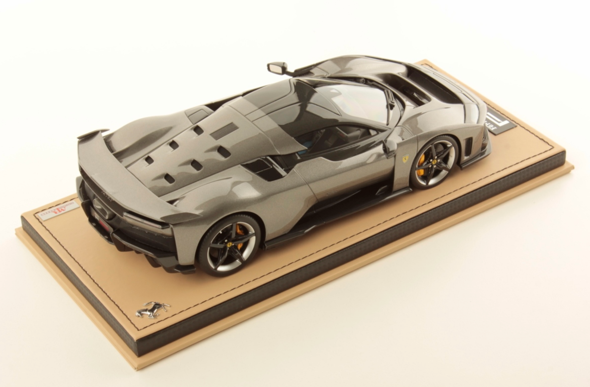 Ferrari F80 - Canna di Fucile LE49 - 1:18