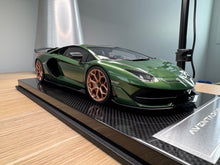 Load image into Gallery viewer, Lamborghini Aventador SVJ - Verde Ermes - 1:18
