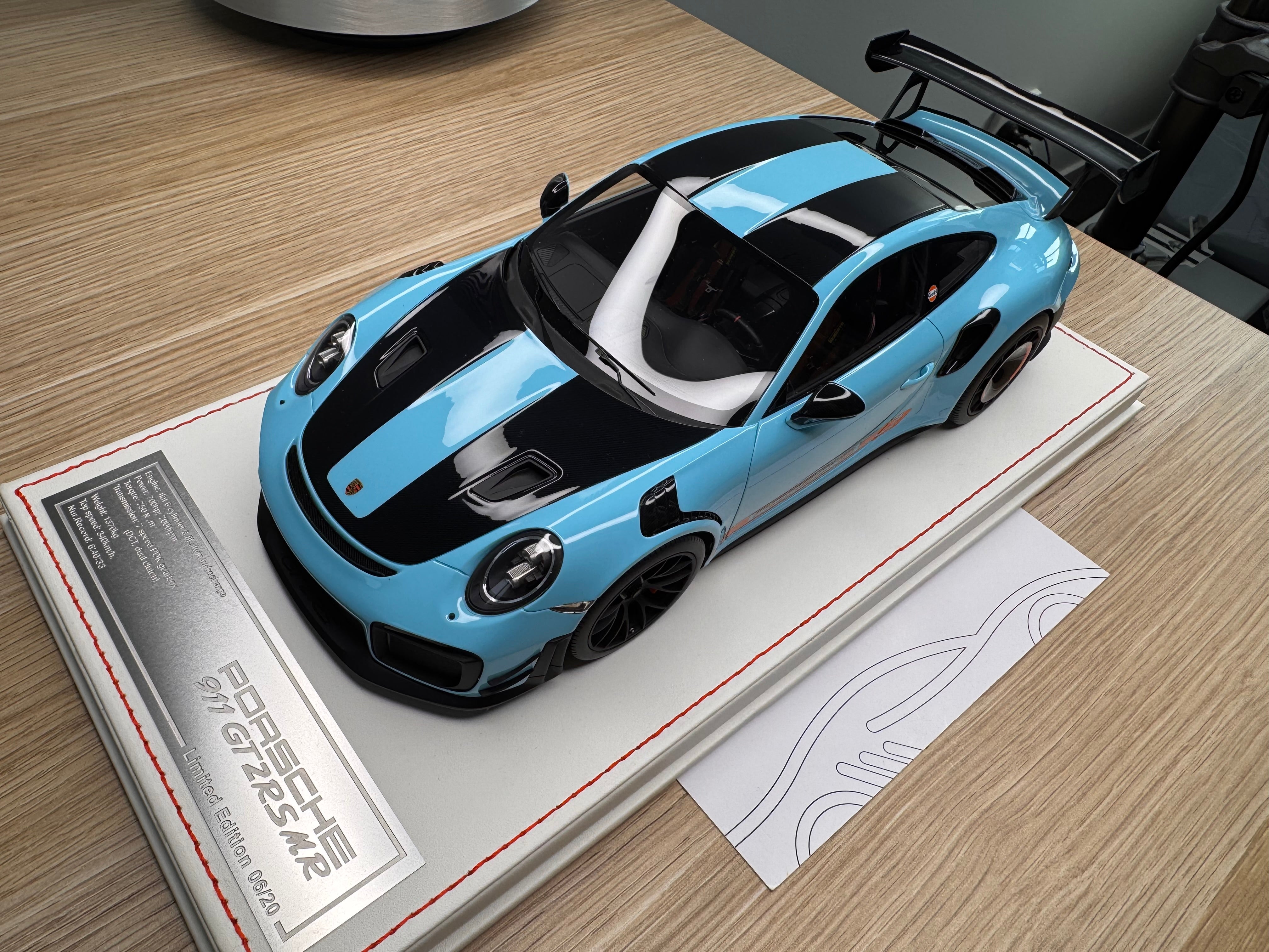 Porsche 911 GT2RSMR - Gulf Blue - 1:18