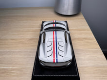 Load image into Gallery viewer, Ferrari 812 Competizione - Aluminium Opaco - 1:18
