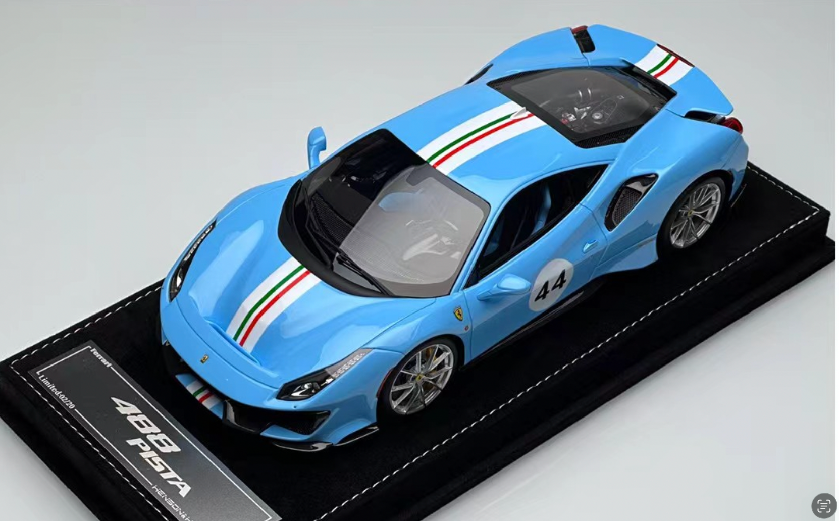 Ferrari 488 Pista - Azzurro La Plata - 1:18