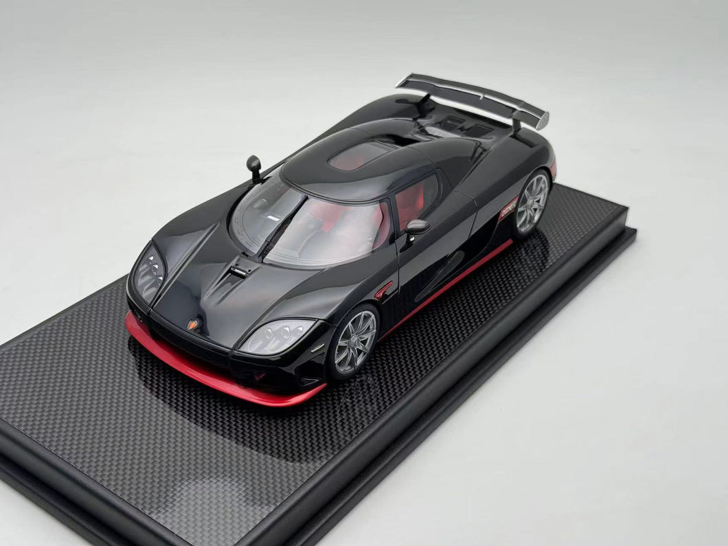 Koenigsegg CCXR - Gloss Black - 1:18