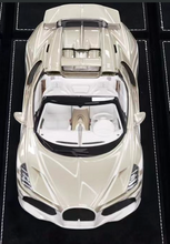 Load image into Gallery viewer, Bugatti Mistral - La Perle Rare - 1:18
