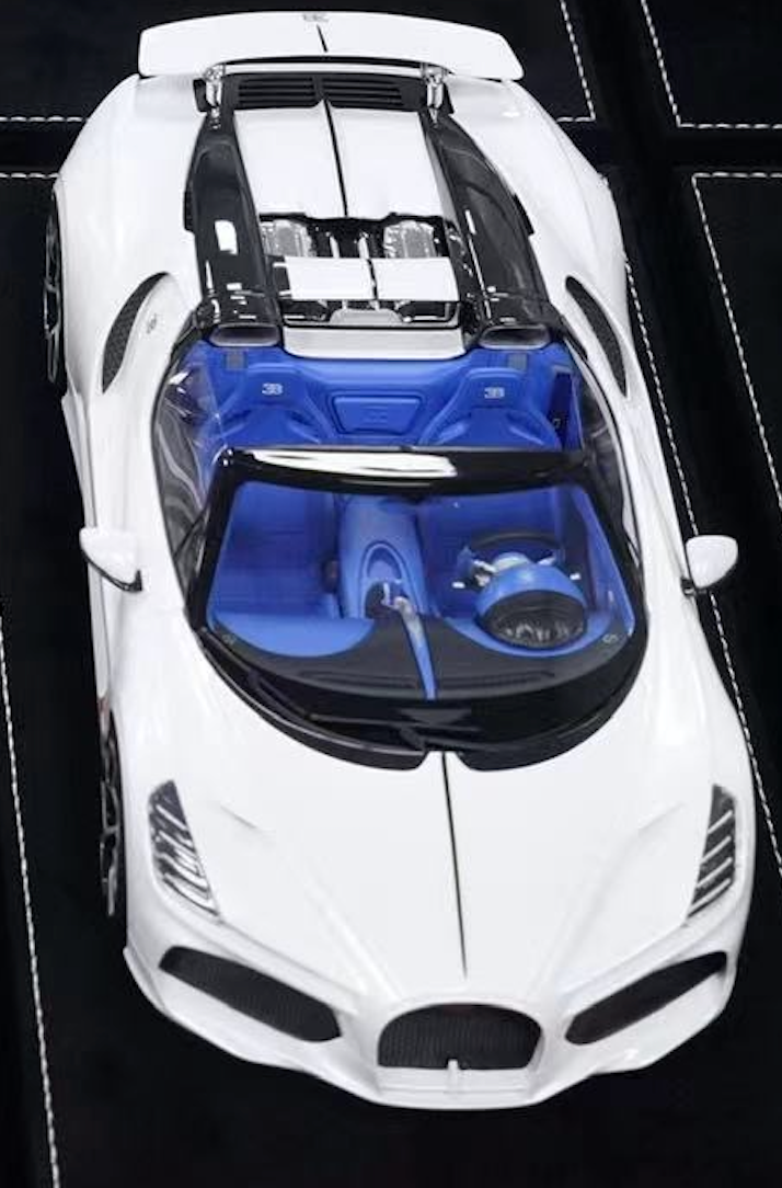 Bugatti Mistral - Pearl White - 1:18