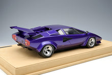 Load image into Gallery viewer, Lamborghini Countach LP5000S 1982 - metallic purple - 1:18
