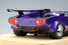 Load image into Gallery viewer, Lamborghini Countach LP5000S 1982 - metallic purple - 1:18
