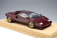 Load image into Gallery viewer, Lamborghini Countach LP5000QV 1985 - metallic deep purple - 1:18
