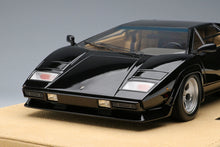 Load image into Gallery viewer, Lamborghini Countach LP5000QV 1985 - black - 1:18
