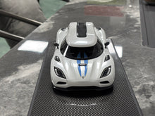 Load image into Gallery viewer, Koenigsegg Agera - Forza Horizon 5 - 1:18
