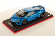 Load image into Gallery viewer, Lamborghini Huracan Tecnica - Blu Nethuns - 1:18
