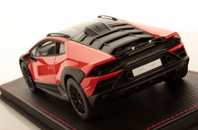 Load image into Gallery viewer, Lamborghini Huracan Sterrato - Arancio Xanto - 1:18
